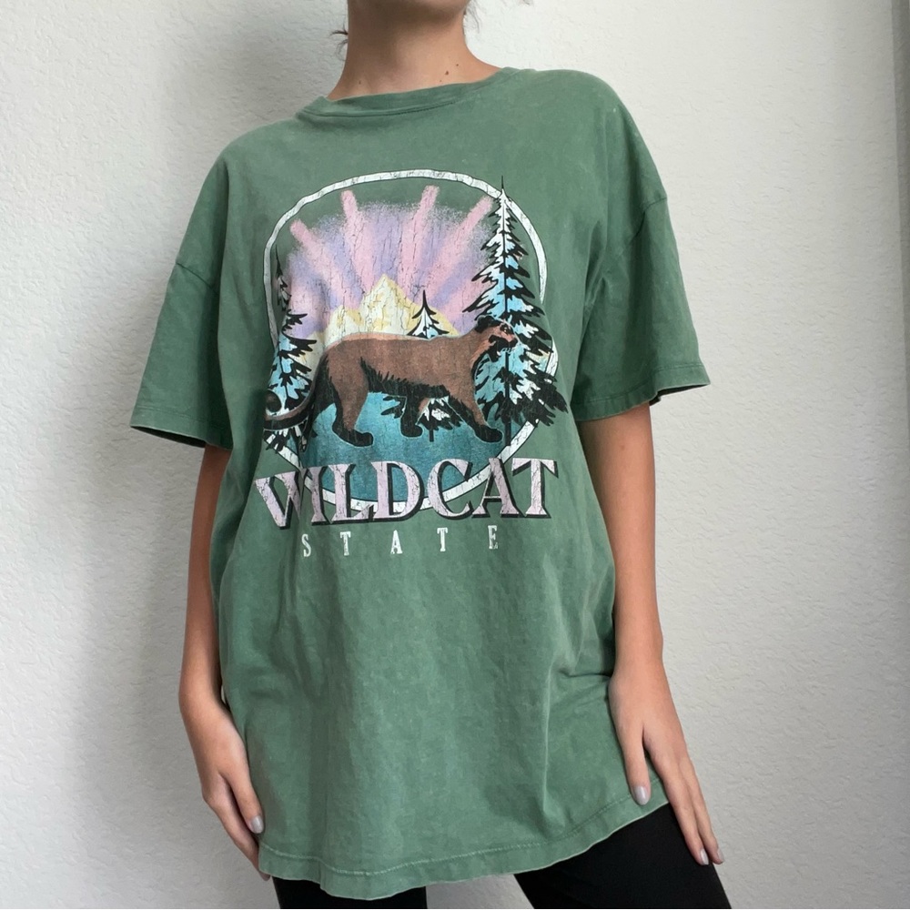 Oversized Wildcat Green Graphic Tee